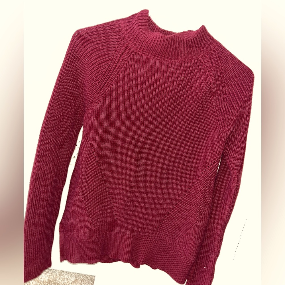 Old Navy sweater